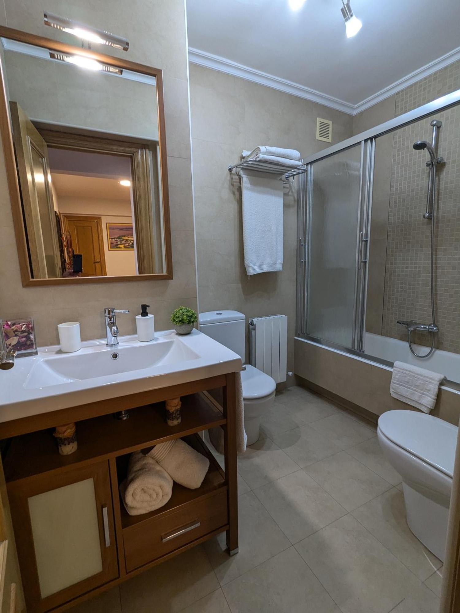 Apartamento Portugalete Gran Bilbao 3 Dormitorios - 3 Bedrooms Exterior photo